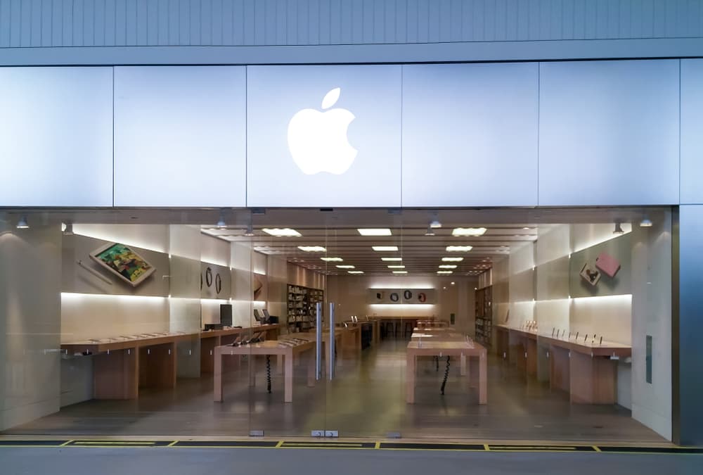 Apple rolling out App Store to 20 new countries