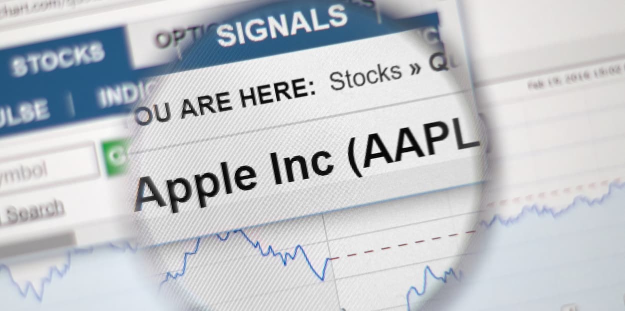 Apple stock market value breaks past $800 Billion
