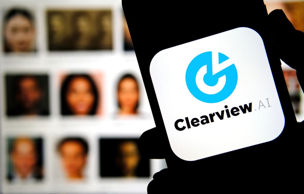 Apple pulls controversial facial recognition app from store